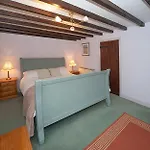 Sands Farm Lodge