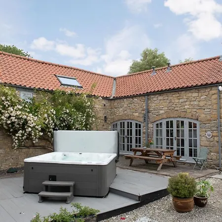 Sands Farm Lodge