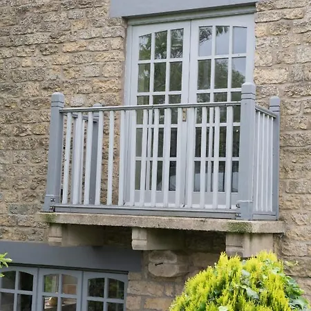 Sands Farm Lodge