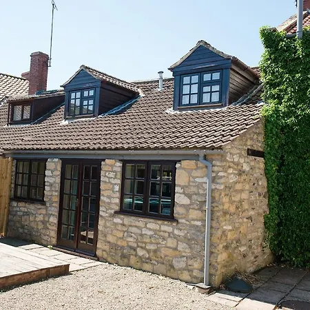 Sands Farm Lodge