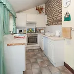 Sands Farm Lodge
